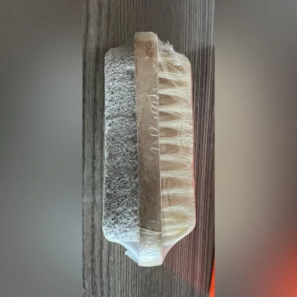 NWOT soft brush to clean nails,foot brush - Picture 2 of 5